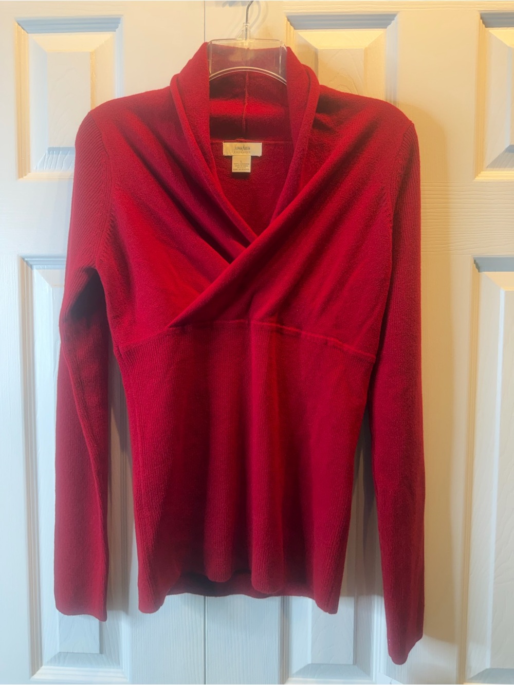 NWT Bright Red Criss-Cross Fitted 2-Ply Cashmere Neiman Marcus Sweater